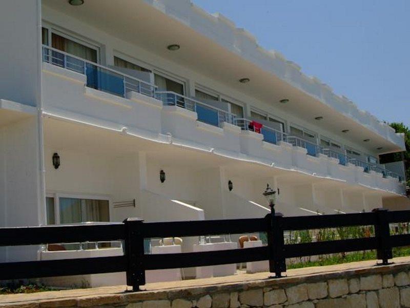 Side Beach Club Exterior photo